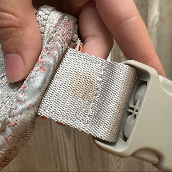 Lululemon Gray Silver Splatter Paint Everywhere Belt Bag - Picture 4 of 8